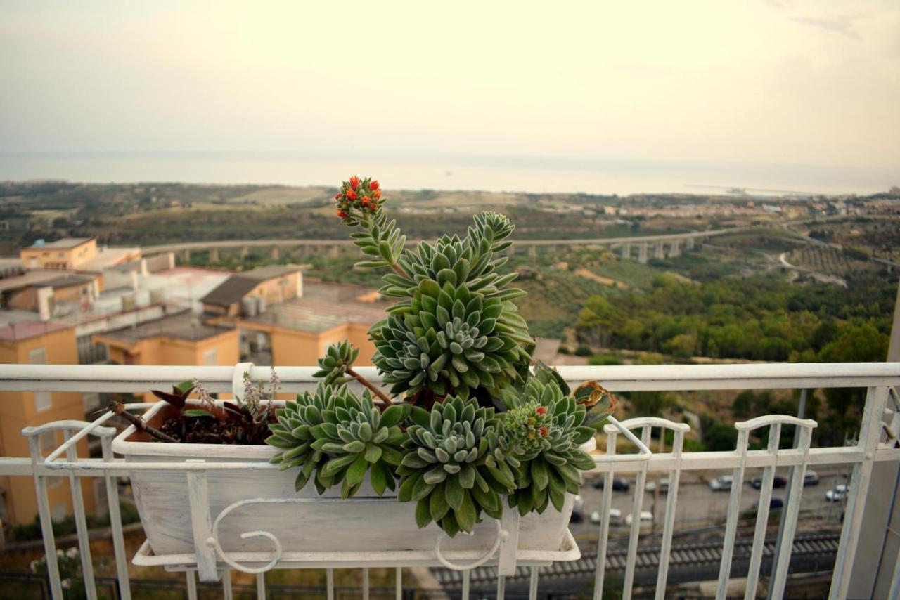 Apartment Terrazza Greca อากริเจนโต ภายนอก รูปภาพ