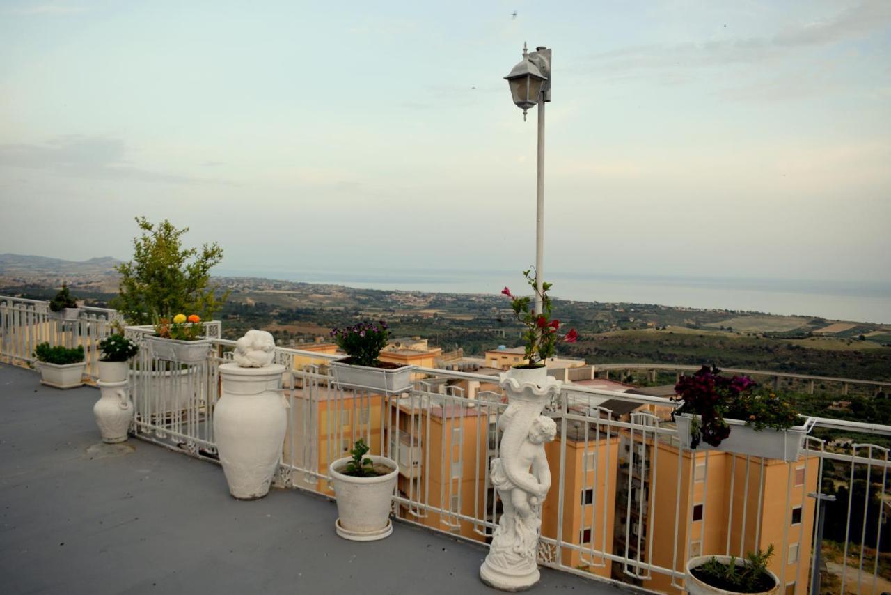 Apartment Terrazza Greca อากริเจนโต ภายนอก รูปภาพ